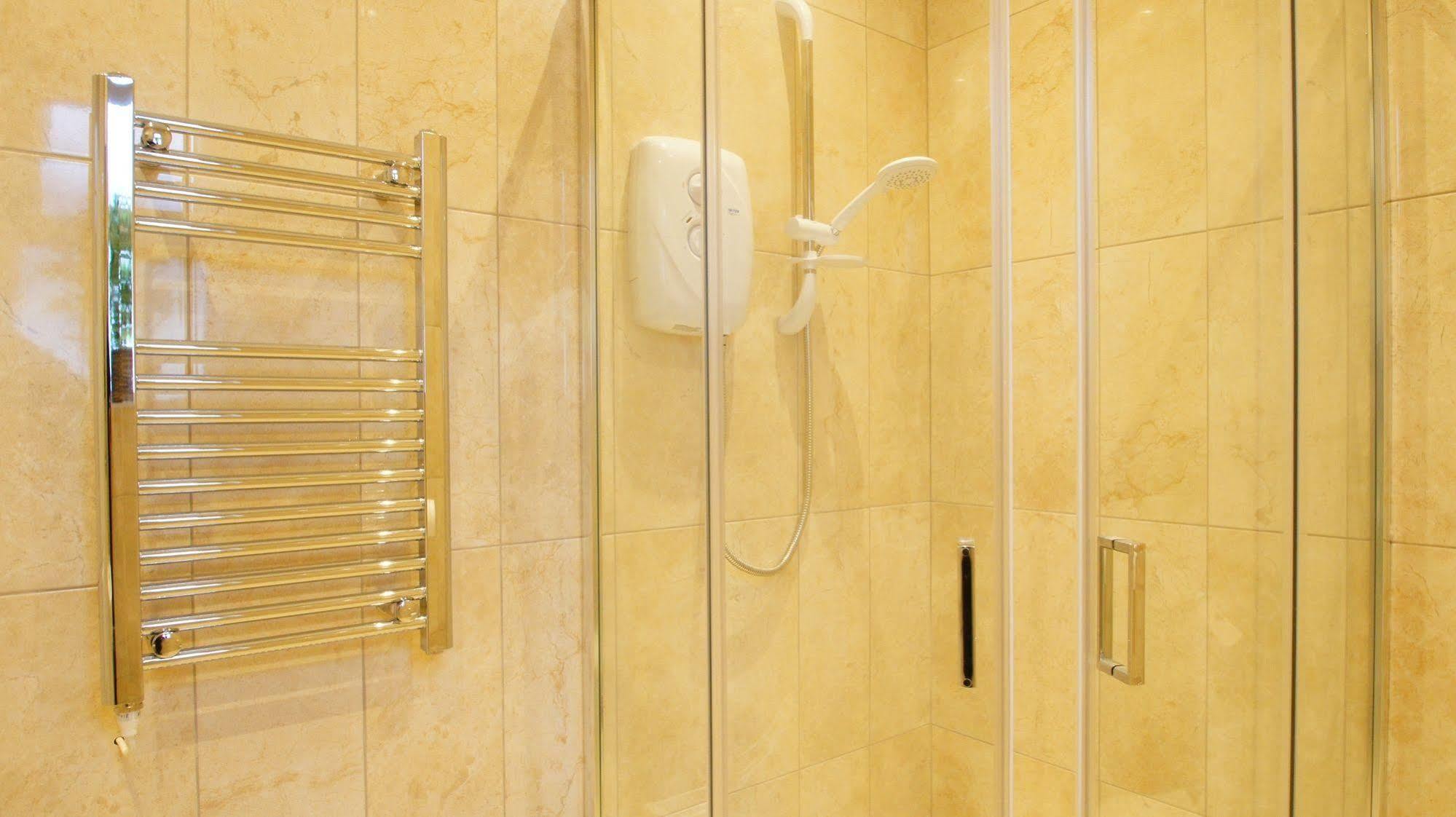 شانكلين The Richmond Bed And Breakfast - Adults Only المظهر الخارجي الصورة