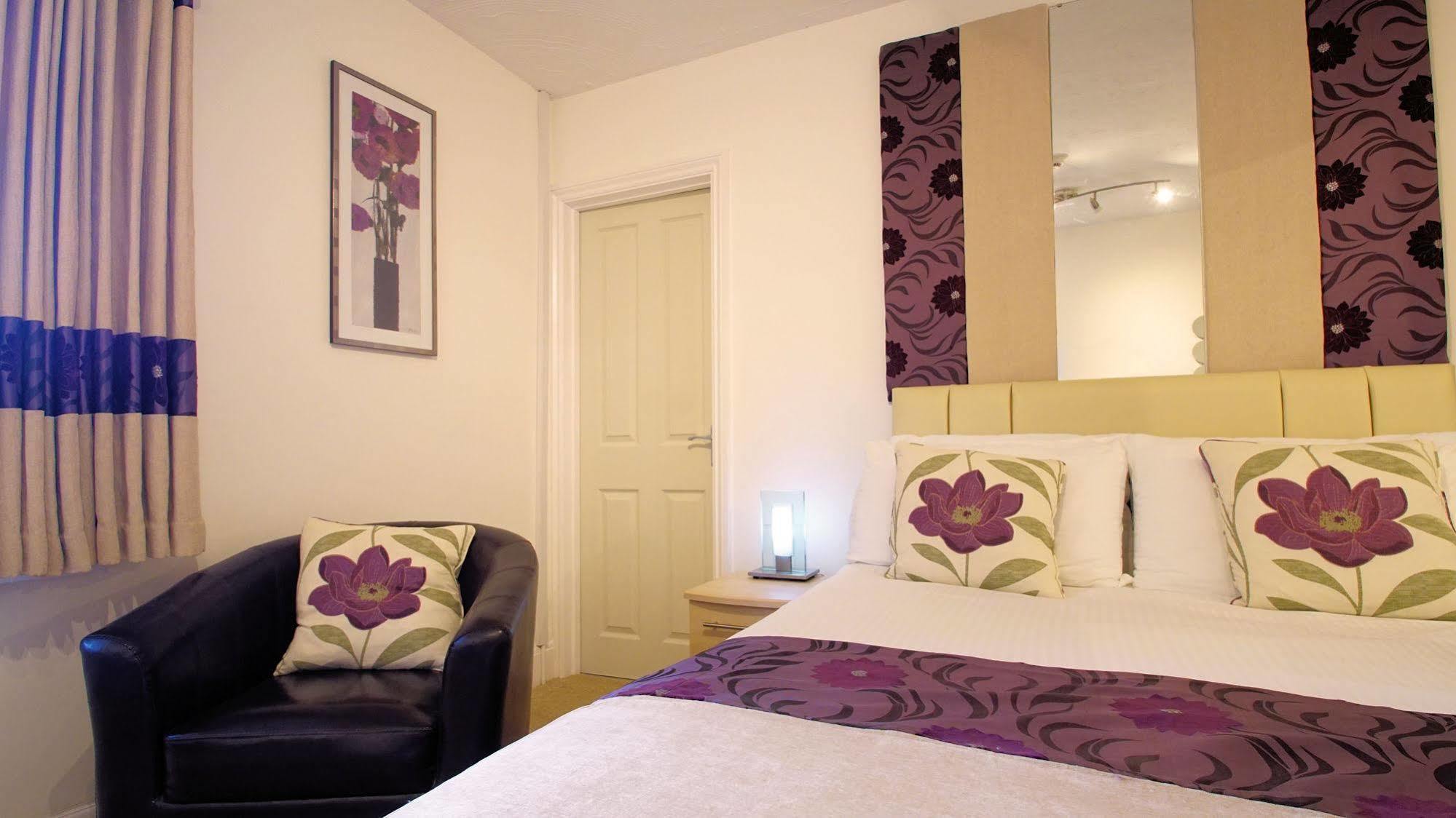 شانكلين The Richmond Bed And Breakfast - Adults Only المظهر الخارجي الصورة